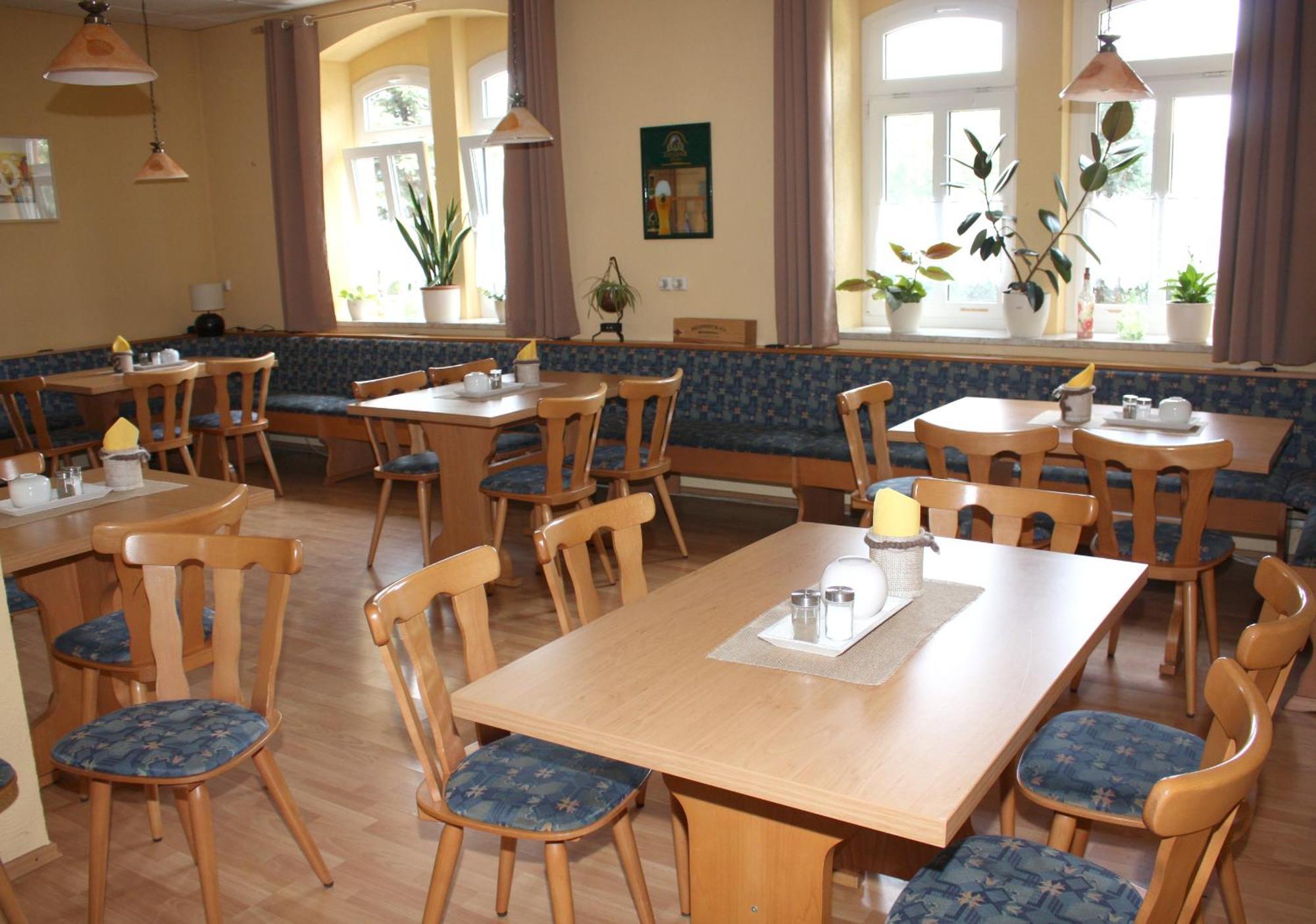 Gasthof zum alten Schulmeister Harra Exterior foto
